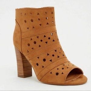 Torrid Cognac Cut Out Peep Toe Ankle Bootie Size 10 Wide Width NWOB